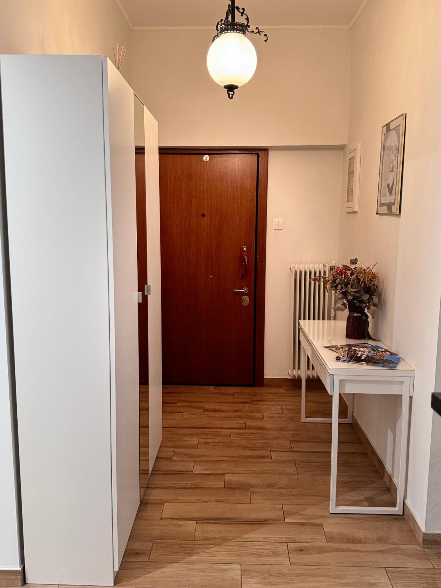 Modern Apartment In Ateny Zewnętrze zdjęcie