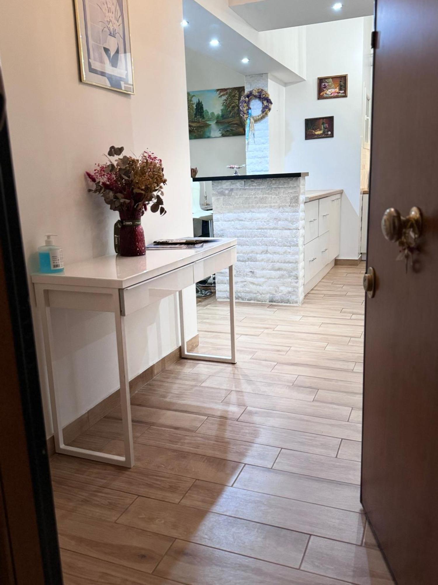 Modern Apartment In Ateny Zewnętrze zdjęcie