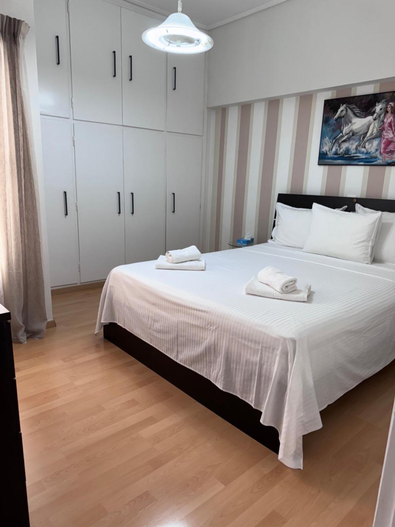 Modern Apartment In Ateny Zewnętrze zdjęcie
